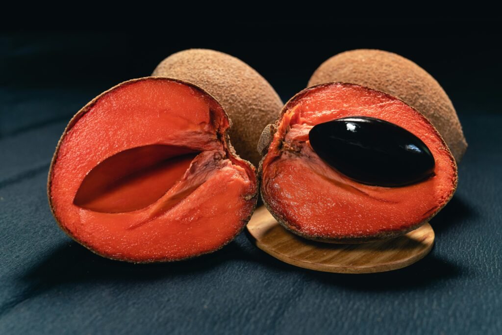 sapodilla-benefits-in-hindi